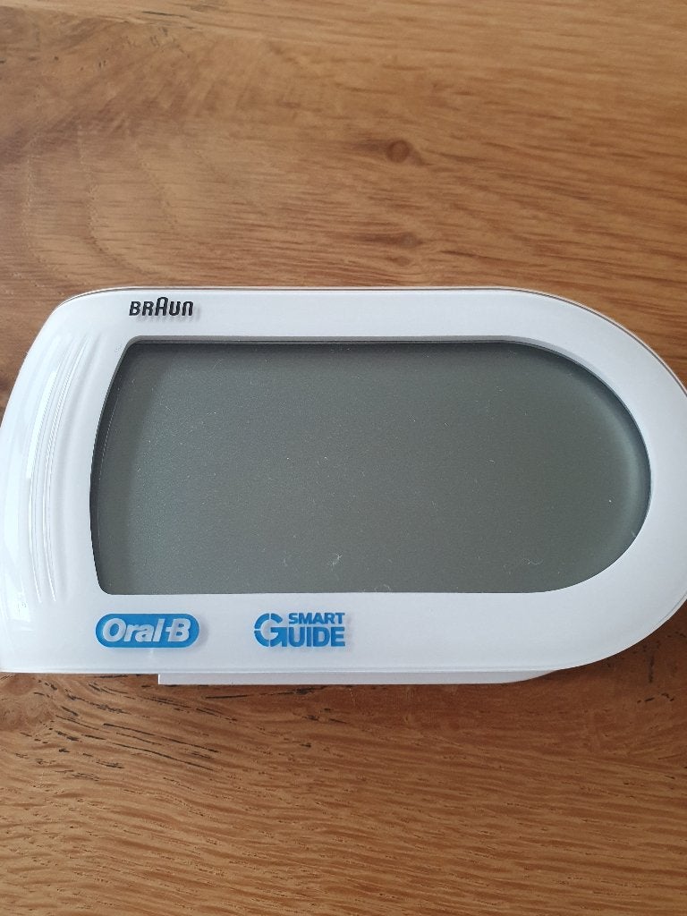Oral-B Braun: slimme gids en oplader en basisstandaard, Ophalen, Zo goed als nieuw