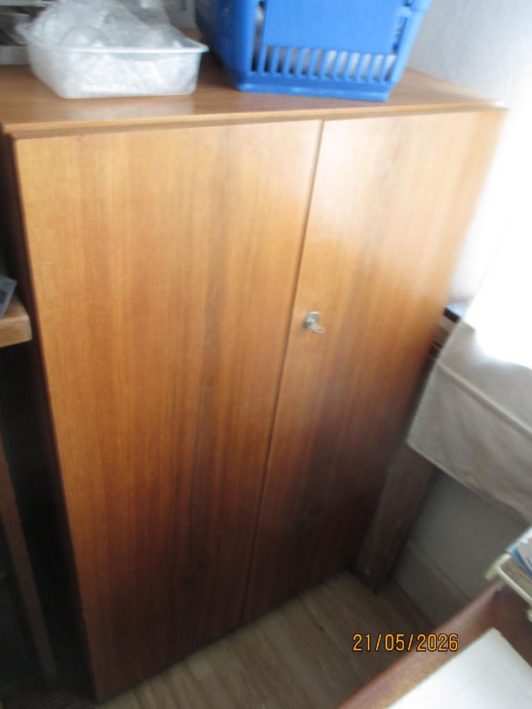 Beuken kast met lades, Ophalen
