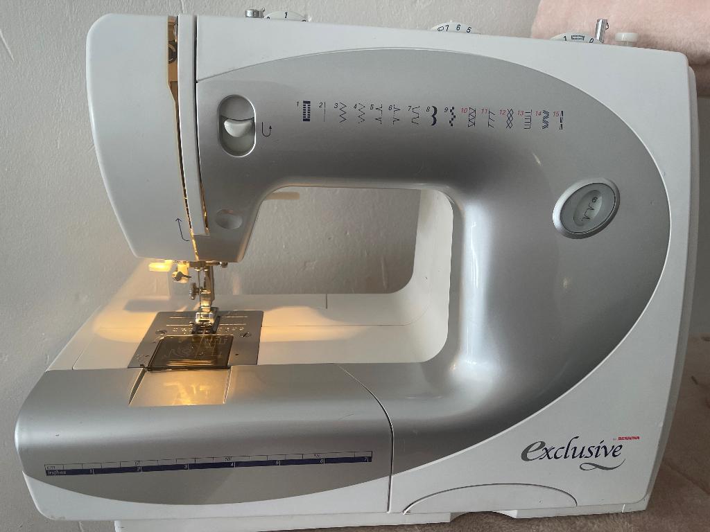 Bernina Bernette naaimachine Zo goed als Nieuw, Antiek en Kunst, Antiek | Naaimachines, Ophalen
