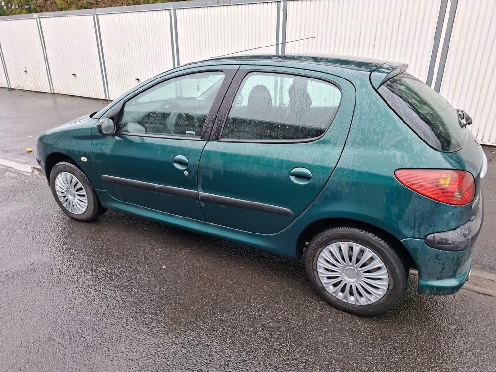 Peugeot 206 1.4i 175dkm gekeurd voor verkoop, Auto's, 4 deurs, 1400 cc, Euro 4, Groen