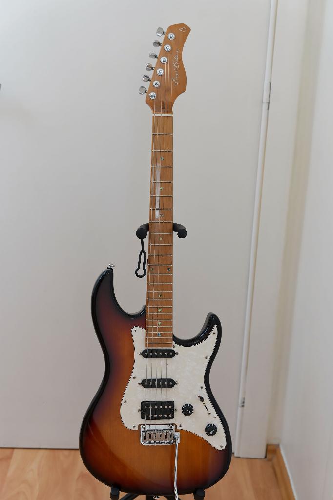 Sire Larry Carlton S7 elektrische gitaar, Ophalen, Zo goed als nieuw, Solid body, Overige merken