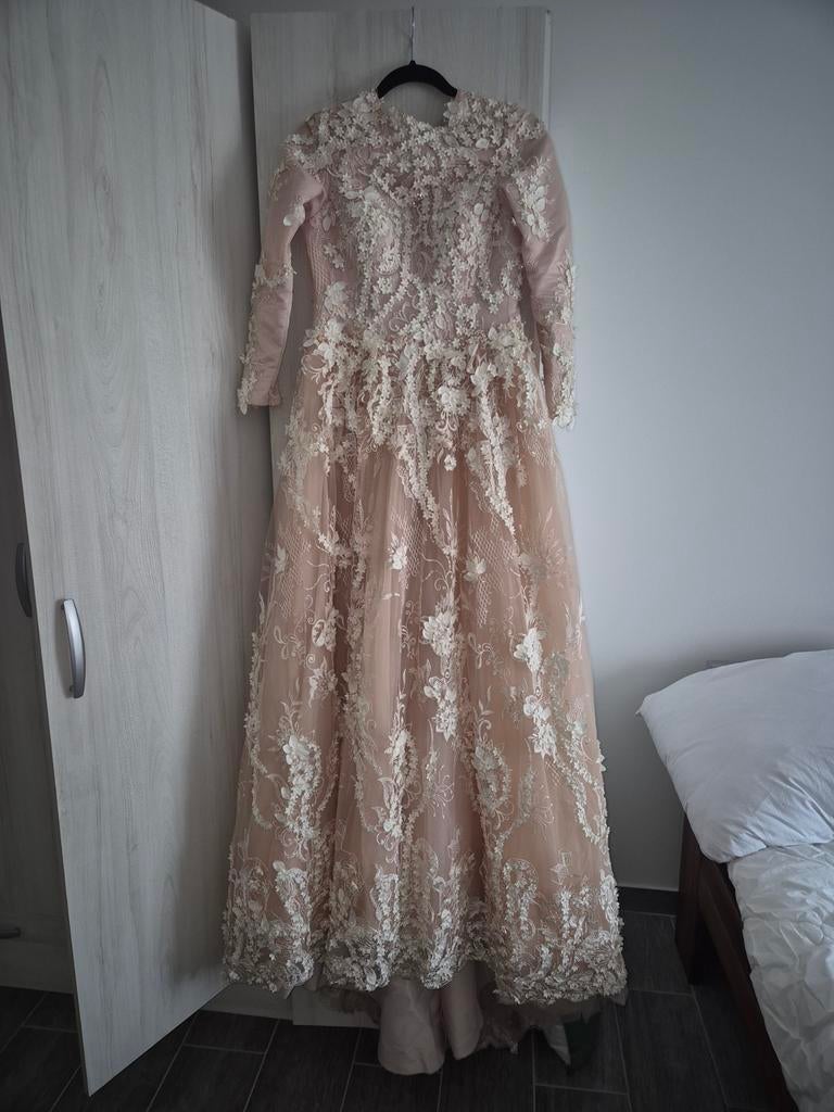 Gala jurk, Ophalen