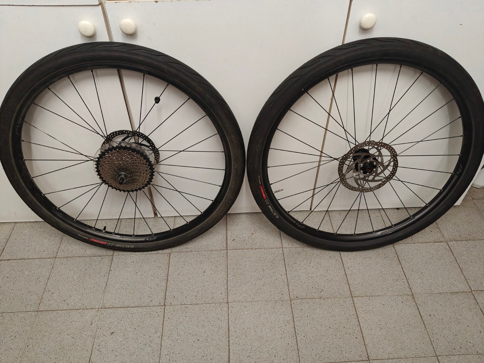 Wielset met schijfremmen en 11-speed versnellingen, Fietsen en Brommers, Fietsonderdelen, Ophalen