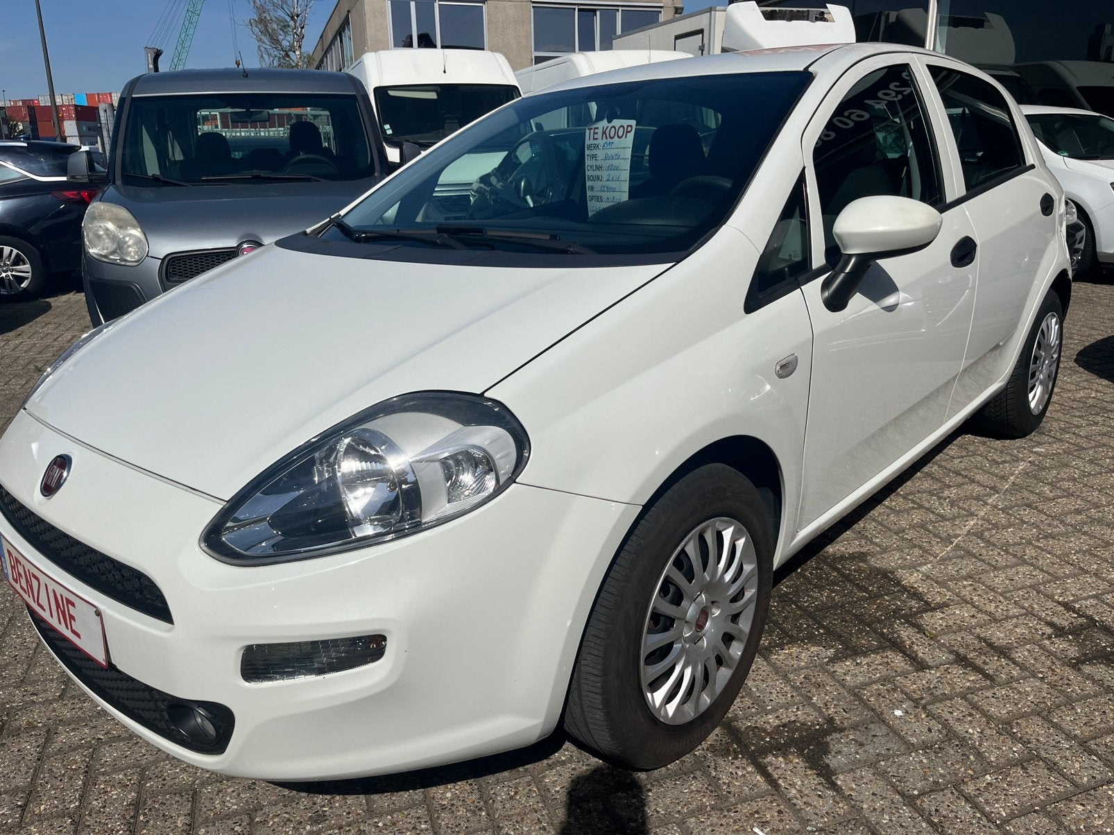 Fiat punto klaar voor inschrijving, Auto's, 4 cilinders, Airconditioning, Wit, 5 deurs