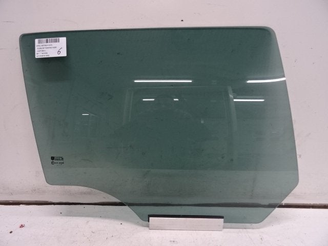 VITRE ARRIERE DROITE Opel Astra H (L69) (93183279), Utilisé, Opel