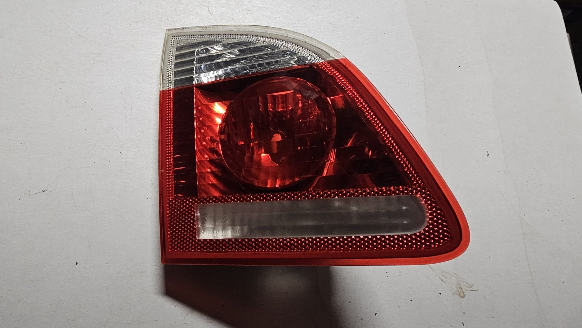 Achterlicht links op de klep BMW 5 serie E61 63217165829 716, Auto-onderdelen, -, Nieuw, Ophalen of Verzenden, -