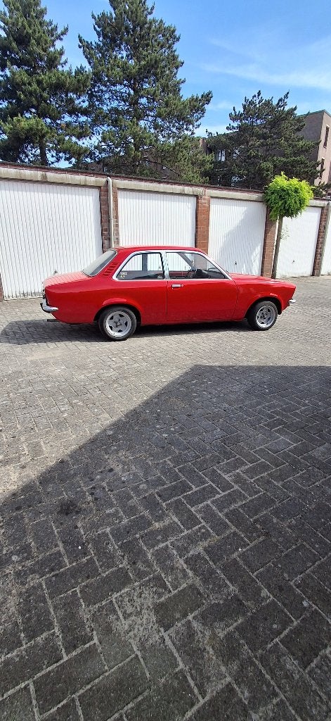 opel kadett c 1.2n 2 deurs, Auto's, Lichtmetalen velgen, 4 zetels, Achterwielaandrijving, Zwart