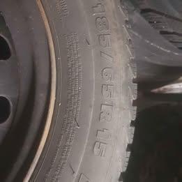 Winterbanden Michelin 185/65/R15, Ophalen, Gebruikt