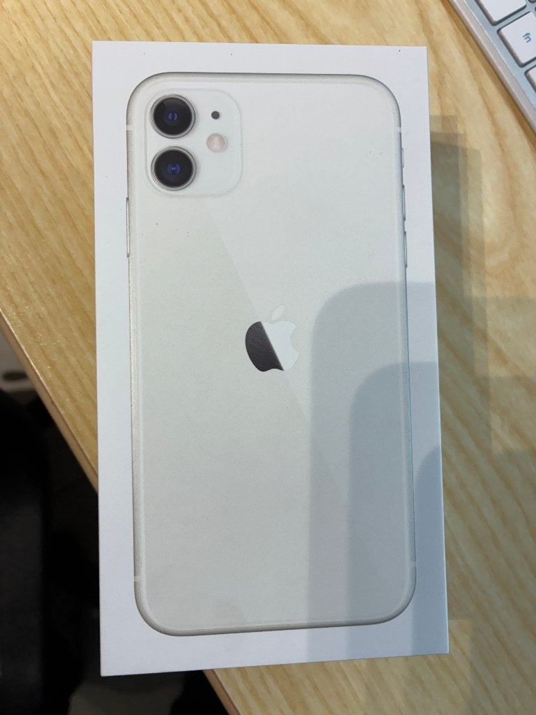 Iphone 11 blanc 128 Go, 128 GB, Enlèvement, 74 %, Blanc