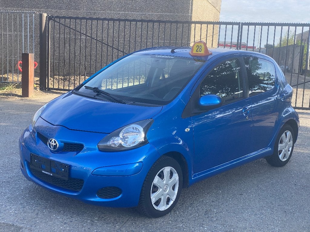 Toyota Aygo 1.0i VVT-i Plus automatique, Autos, Achat, 998 cm³, Entreprise, 5 portes