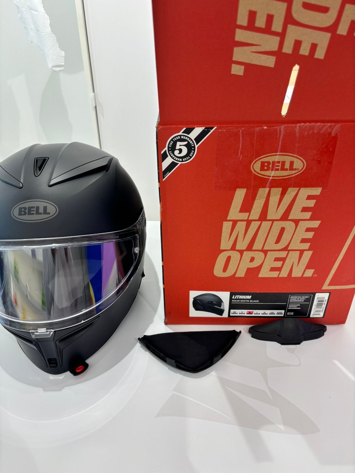 Bell Lithium helm – maat M 57-58 cm – zeer nette staat, Motoren, Kleding | Motorhelmen, Ophalen, M, Integraalhelm