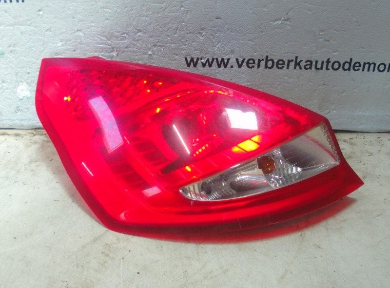ACHTERLICHT LINKS Ford Fiesta 6 (JA8) (01-2008/01-2018), Auto-onderdelen, Gebruikt, Henry-Ford-Straße  1
50735  Köln, DE, Ford-Werke GmbH