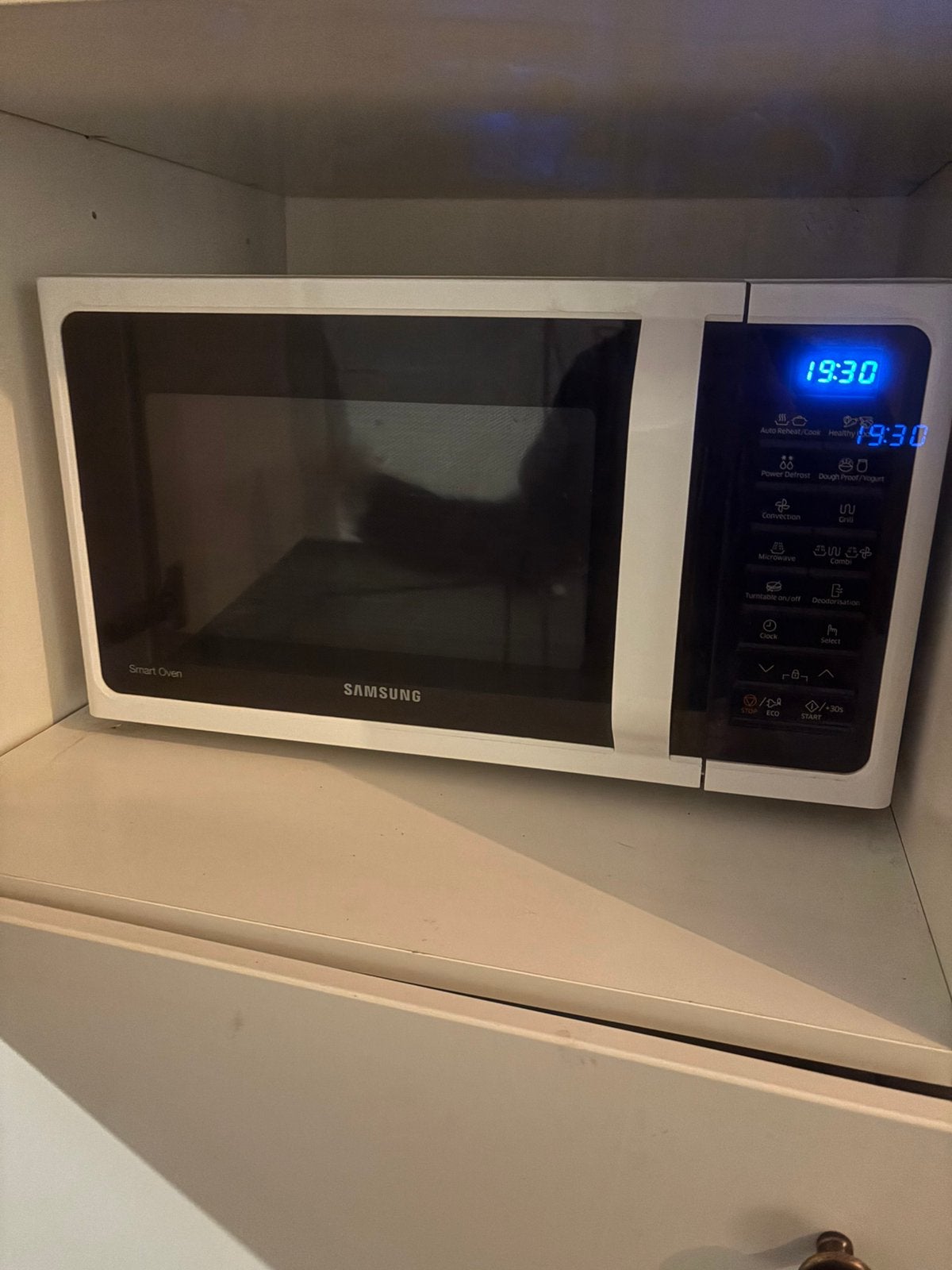 Microgolf combi oven samsung wit smart oven, Elektronische apparatuur, Ophalen, Minder dan 45 cm, Zo goed als nieuw, Draaiplateau