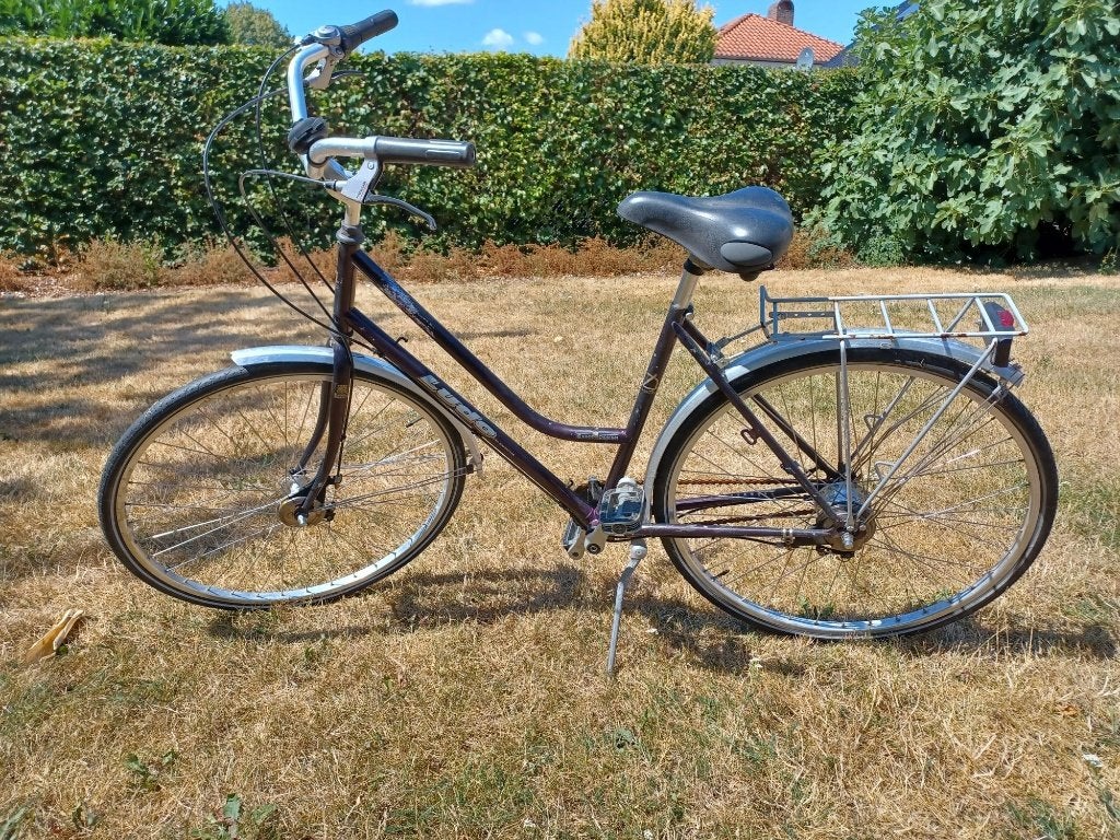 Drie oude fietsen, Enlèvement, Utilisé
