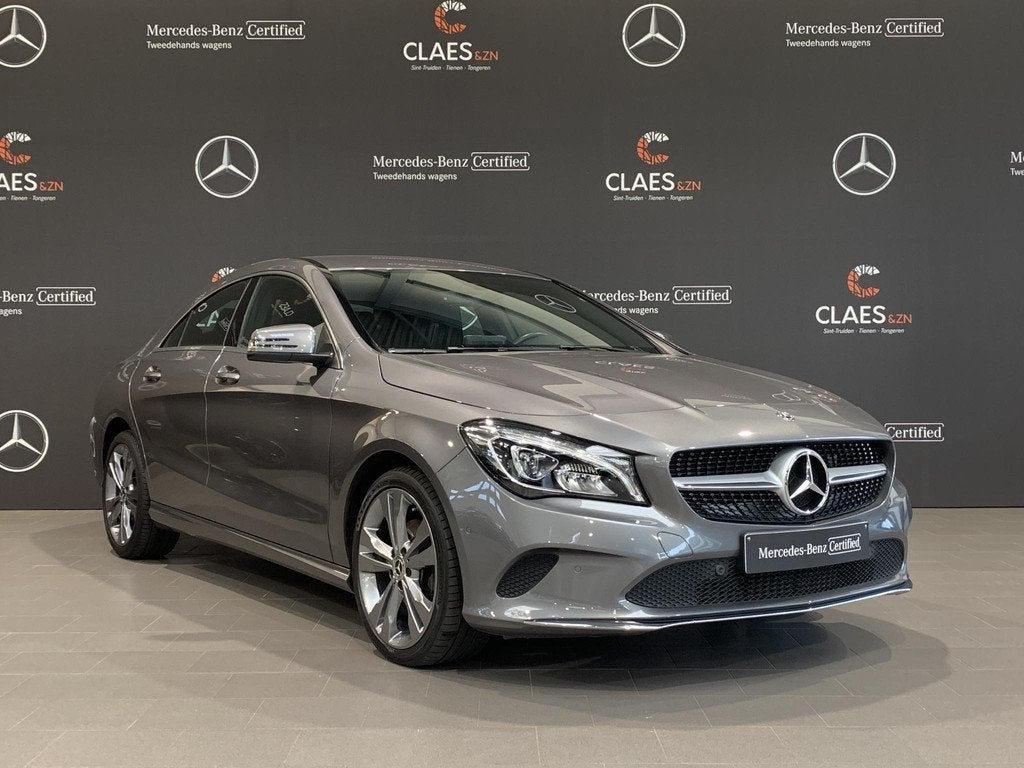 Mercedes-Benz CLA 200d Coupé Urban - DOS 8701, Auto's, Mercedes-Benz, Stof, Gebruikt, 4 cilinders, Bedrijf