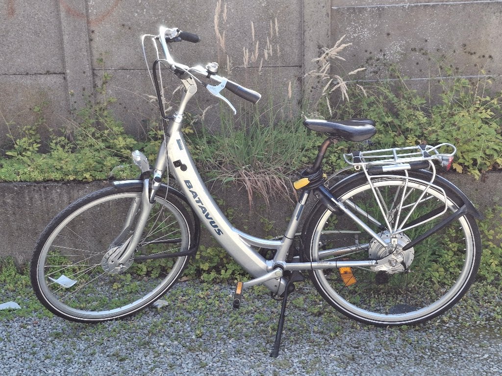 Velo sur batterie, Enlèvement, Utilisé, 30 à 50 km par batterie, Sparta