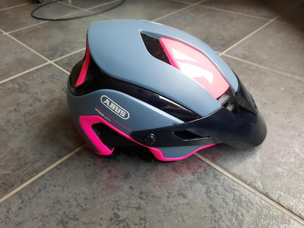 Abus Montrailer ace mtb helm, Fietsen en Brommers, Ophalen