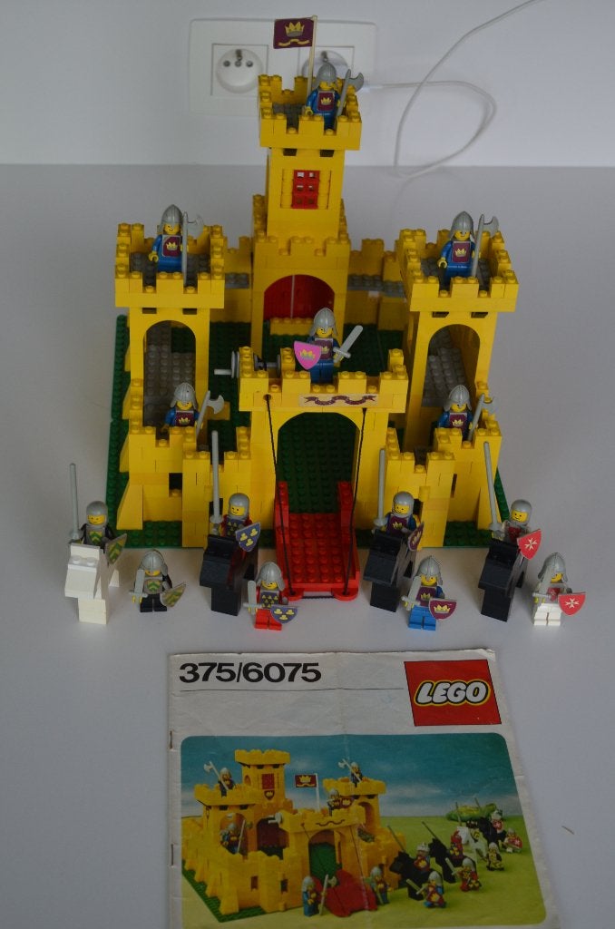 Lego: nr. 375 Yellow Castle., Gebruikt, Lego, Overige typen, Ophalen of Verzenden
