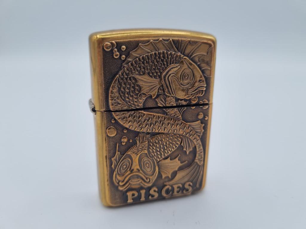 Zippo Barret Smythe Zodiac Poissons en laiton 1997, Collections, Envoi, Comme neuf, Briquet