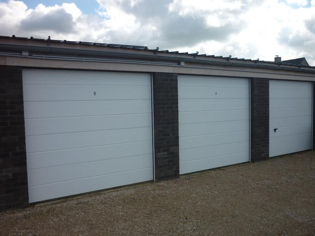 Ruime nieuwbouw garage te huur in Torhout, Immo, Provincie West-Vlaanderen