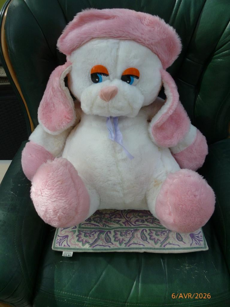 peluche 55 cm à donner, Chien, Rose, Utilisé, Enlèvement