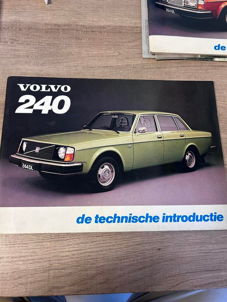 Volvo 240-260-264 instructie boeken, Ophalen