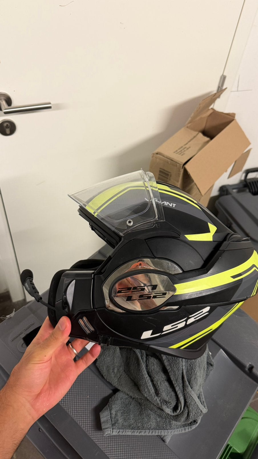Ls2 integrale helm met sena intercom, Enlèvement
