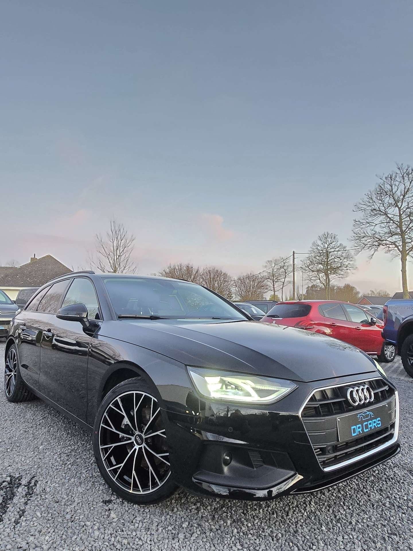 Audi A4 35 TFSI Business Edition Attraction S tronic, Auto's, Automaat, Gebruikt, 4 cilinders, 1984 cc