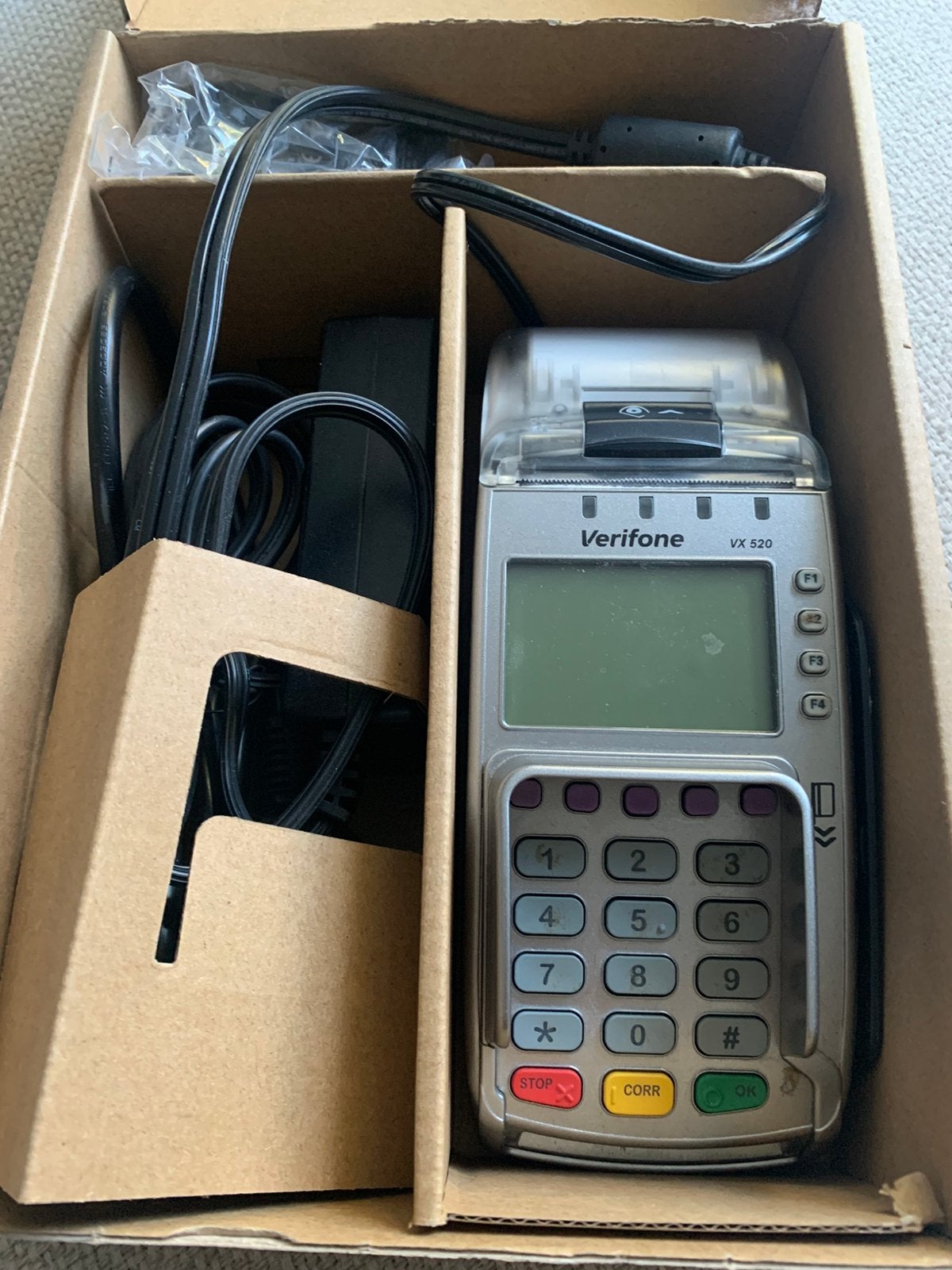 Betaalterminal bankcontact verifone VX 520, Ophalen
