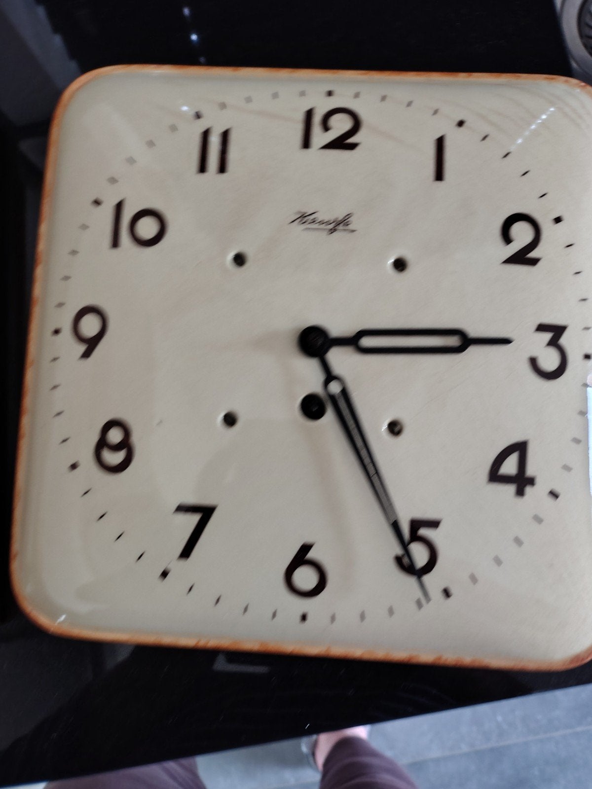 Vintage Kienzle wandklok(werkt)., Vintage, Enlèvement, Horloge murale