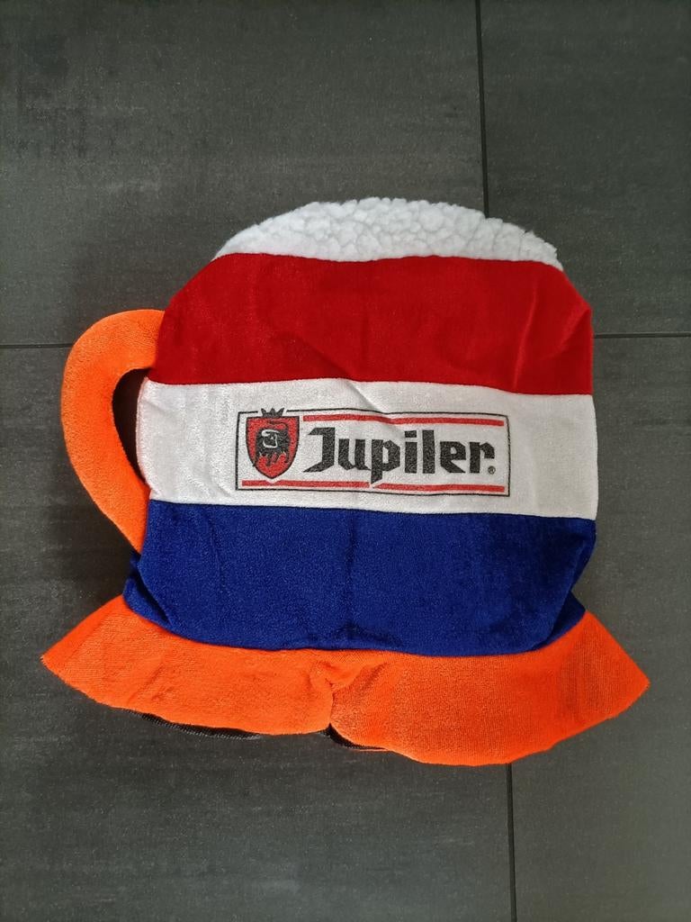 Oranje Jupiler hoed, Hobby en Vrije tijd, Ophalen, Zo goed als nieuw, Hoed of Pruik