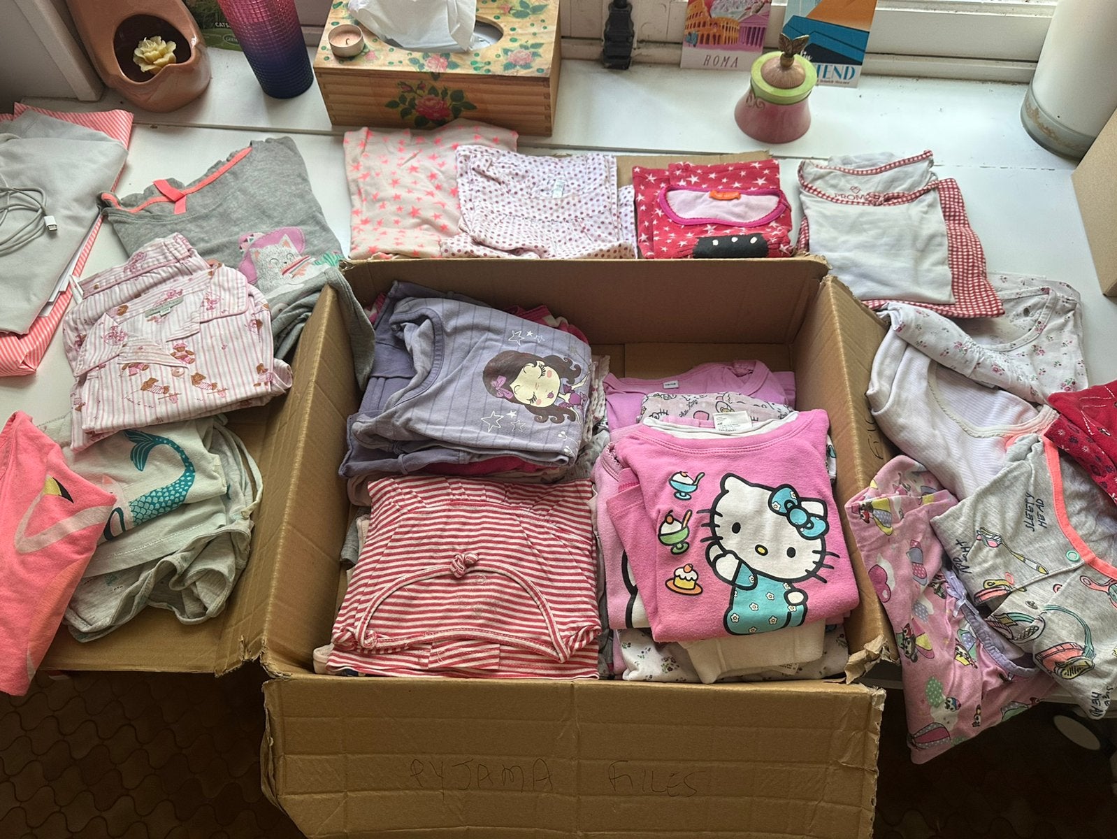 Lots de pyjamas filles 2 ans à XS, Enlèvement, Utilisé
