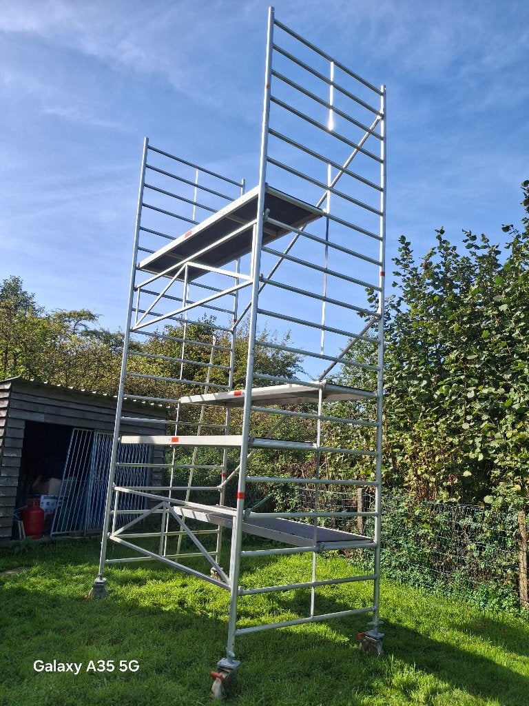 A vendre echafaudage Mûller&Baum, Bricolage & Construction, Enlèvement, Utilisé, Échafaudage fixe ou roulant, 2 à 5 mètres
