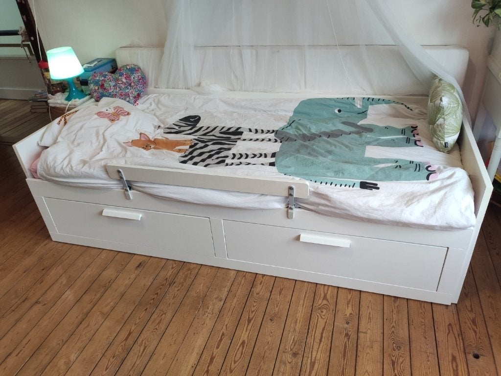 Schuifbare IKEA bed (BRIMNES 80X200 - 160X200 cm), Ophalen, Wit, Twijfelaar, 200 cm
