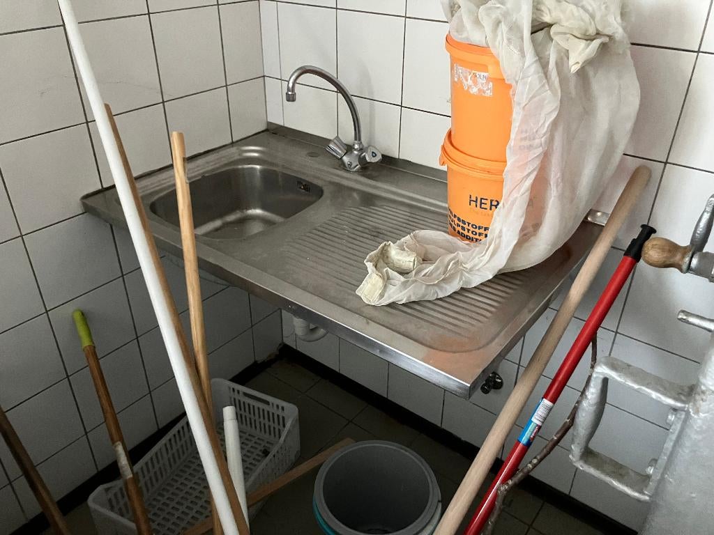 évier évier avec robinet et égouttoir 100x 60, Maison & Meubles, Cuisine | Éléments de cuisine, Enlèvement, Utilisé