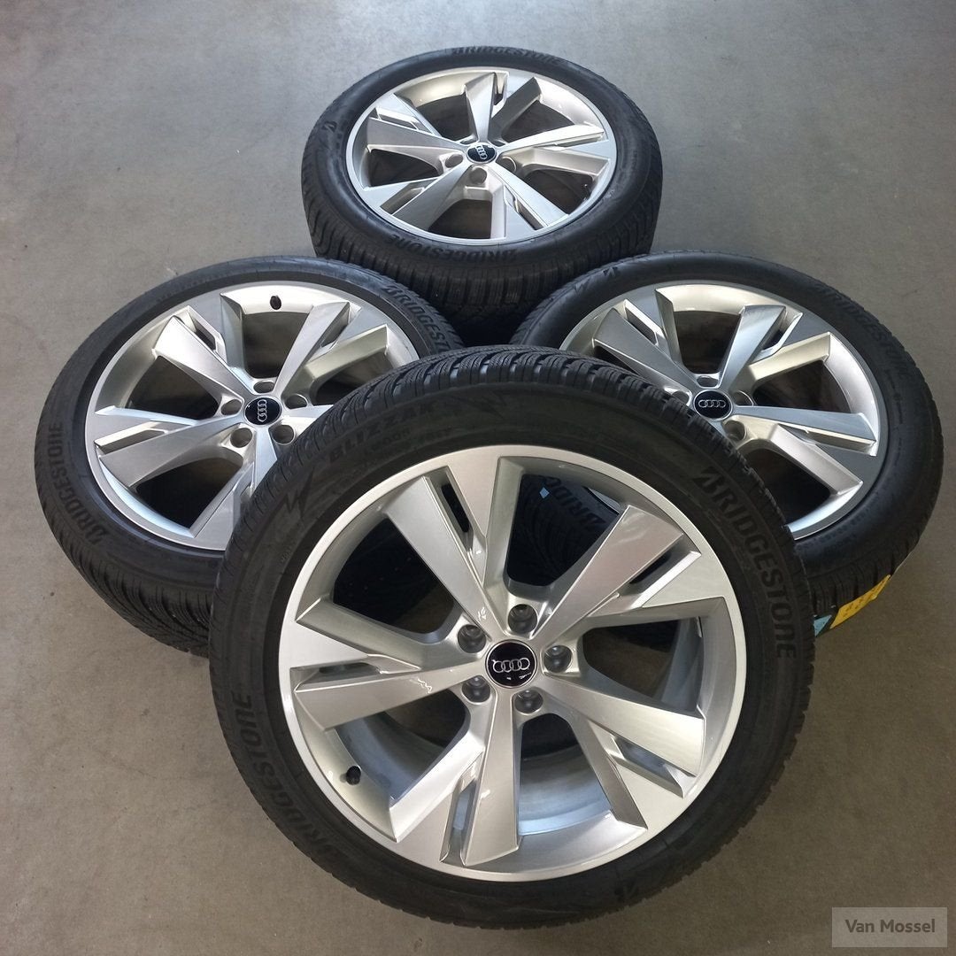 Audi Q4 Bridgestone Blizzak LM005 235/50/R20 - 255/45/R20 10, Pneus et Jantes, Pneus hiver, Véhicule de tourisme, -