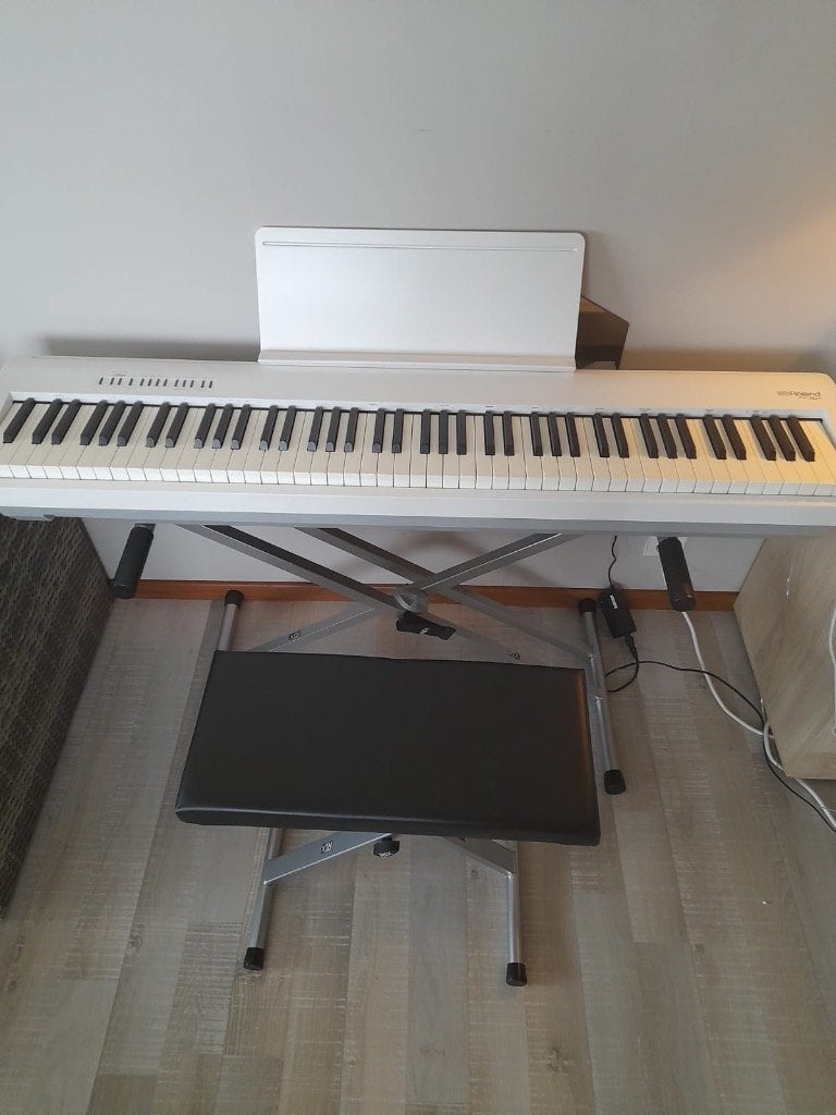 Piano Roland FP-30 prima staat, Ophalen, Wit, Zo goed als nieuw, Piano