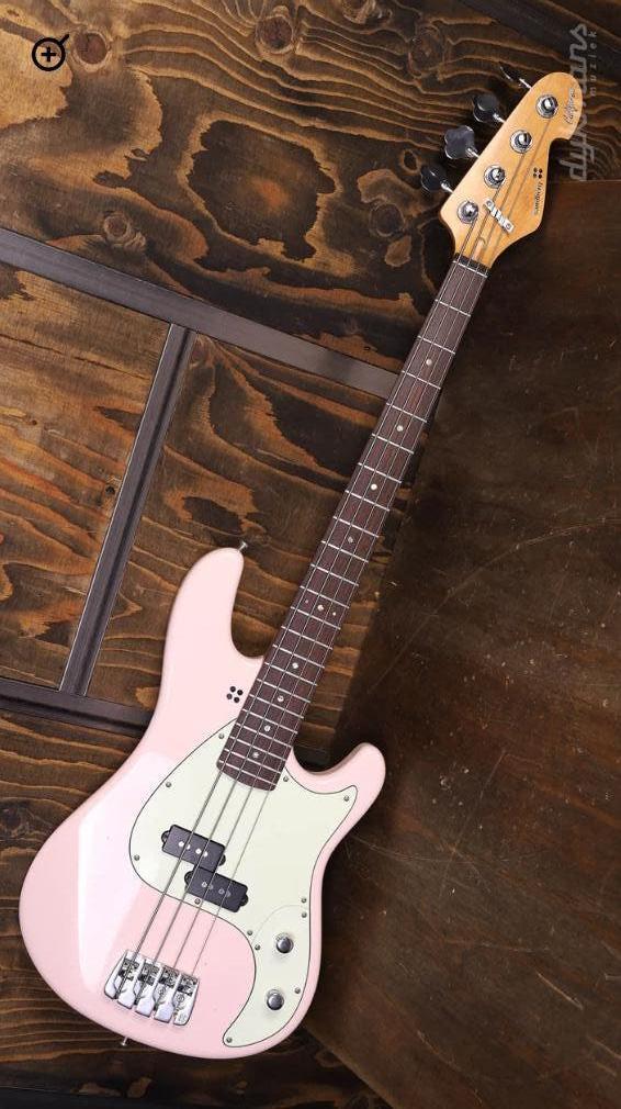 Sandberg California II VS 4 ‘Lionel’, Musique & Instruments, Instruments à corde | Guitares | Basses, Enlèvement ou Envoi, Comme neuf