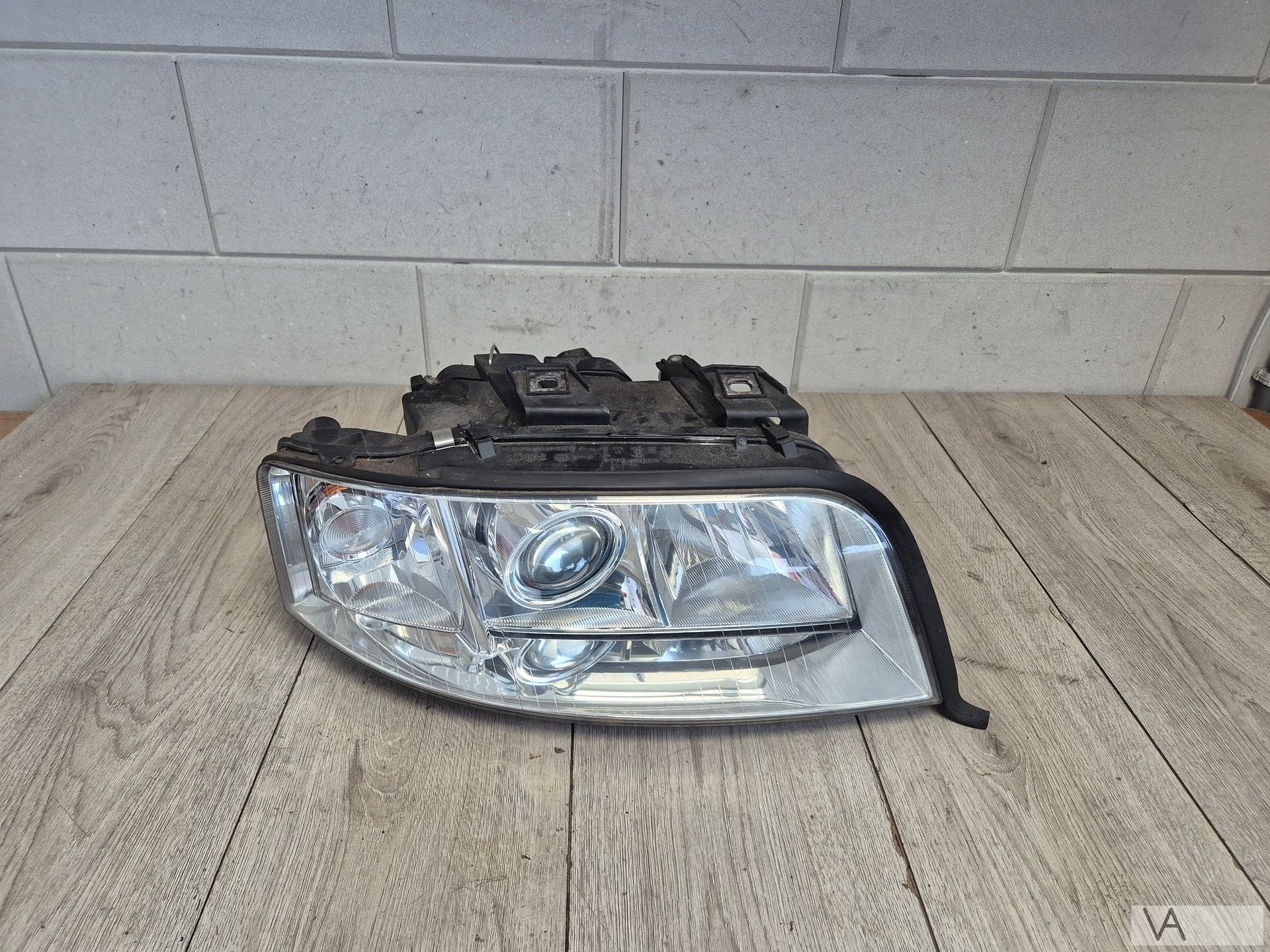 Koplamp XENON rechts van Audi A6 2000 -2005 zeer nette staat, Gebruikt, -, -, -