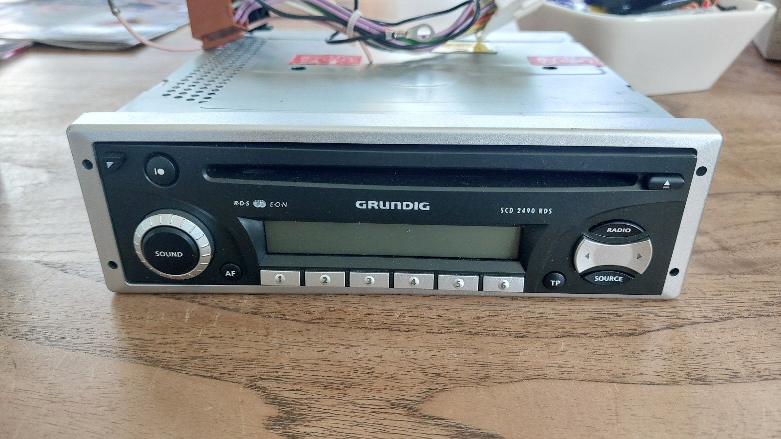 Grundig autoradio/cd in zeer goed staat,, Auto diversen, Autoradio's, Ophalen of Verzenden