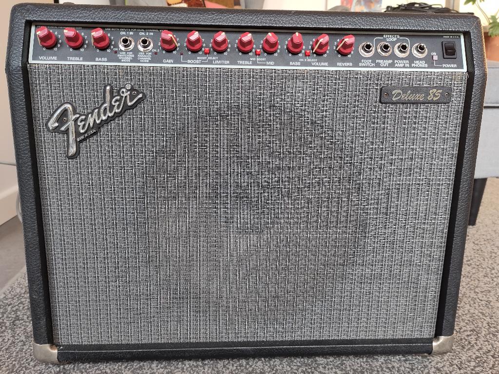 Fender Deluxe 85, Musique & Instruments, Amplis | Basse & Guitare, Enlèvement, Utilisé, Guitare, 50 à 100 watts