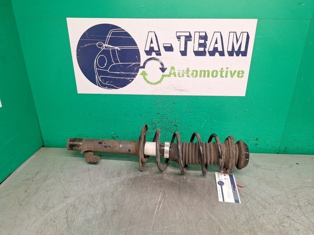 AMORTISSEUR OU ABSORBEUR DE CHOC AVANT DROIT Aygo (B10), Kundenbetreuung@toyota.de, Toyota, Utilisé, Toyota-Allee 2
50858  Köln, DE