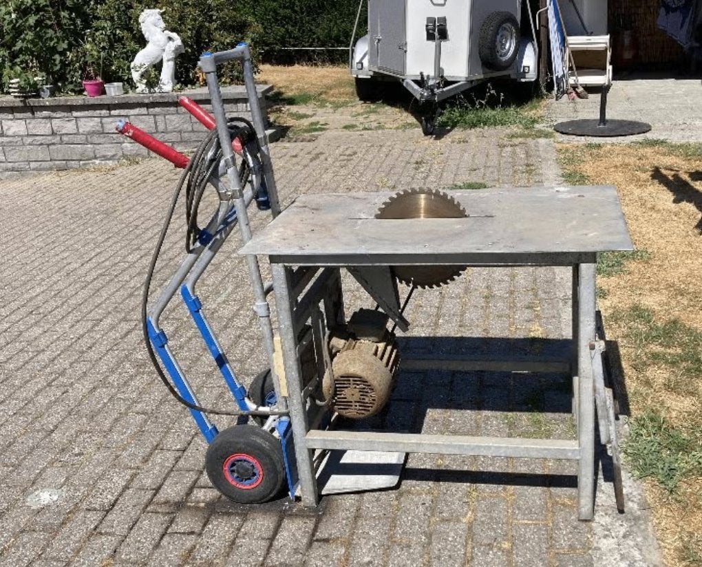 zaagtafel met drijfkrachtmotor 3x220 / 3x380+N, Ophalen, Gebruikt