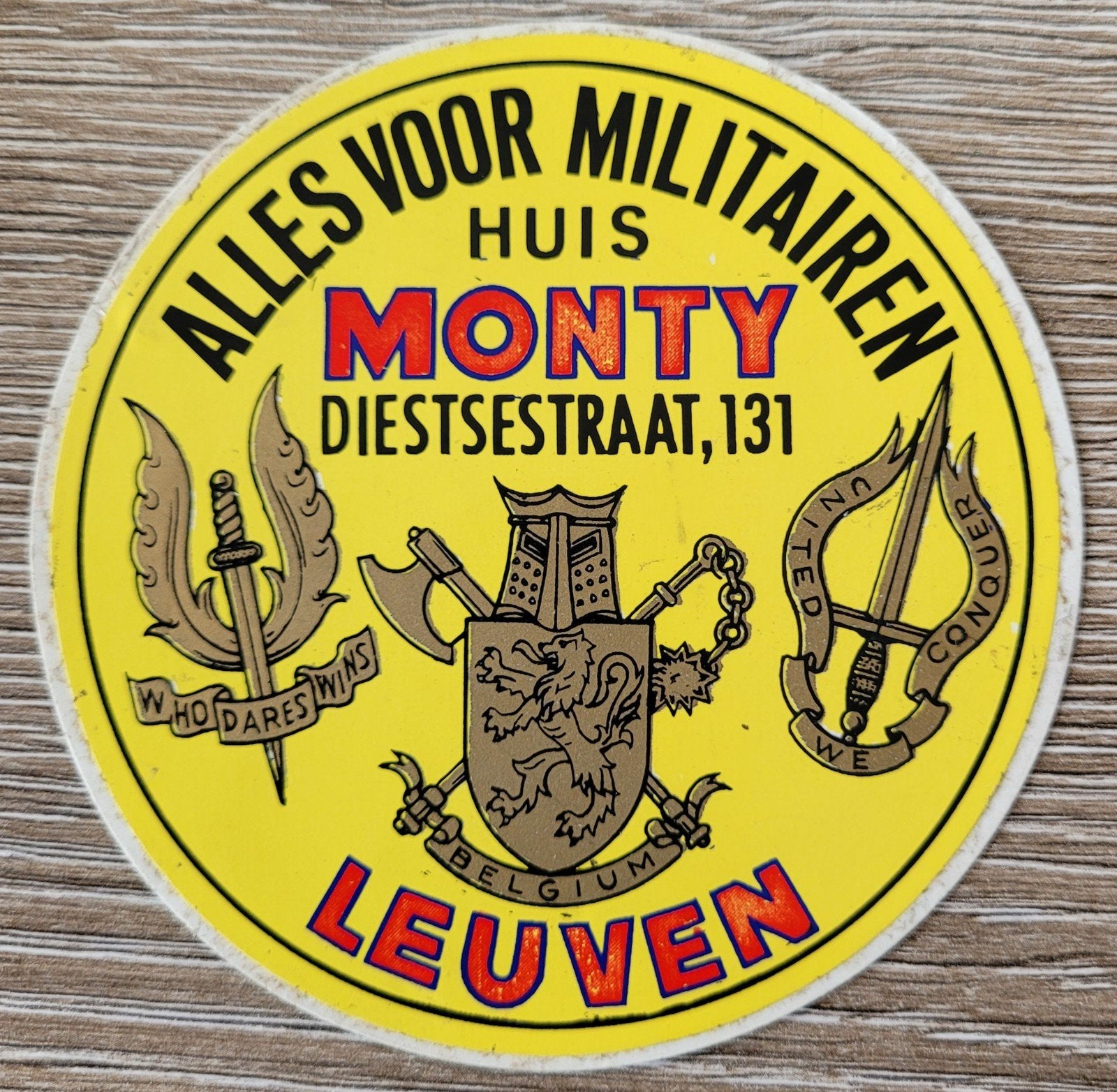 Oude sticker: Huis Monty Leuven, Ophalen of Verzenden, Gebruikt, Winkel of Supermarkt