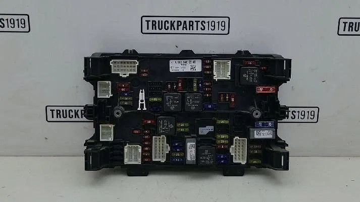 Mercedes-Benz Electrical System Centrale electra box MB MP5, Ophalen, Gebruikt, Mercedes-Benz