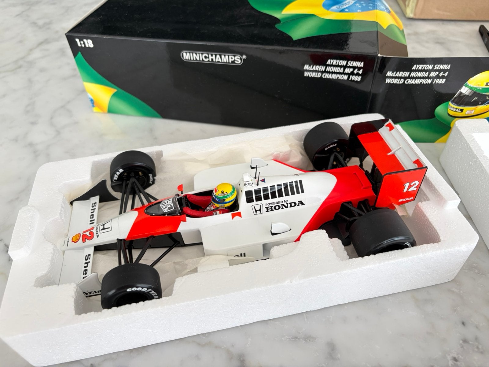 Minichamps mclaren honda MP4/4 Ayrton Senna champion 88 1/18, Hobby en Vrije tijd, Ophalen of Verzenden, Zo goed als nieuw, MiniChamps
