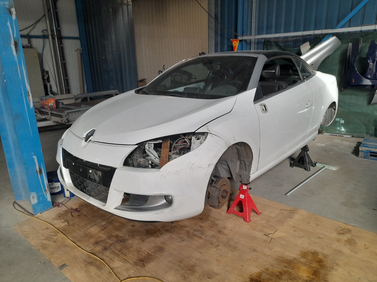 Nombreuses pièces RENAULT MÉGANE 3 CABRIOLET, Renault, Avant, Enlèvement, Utilisé