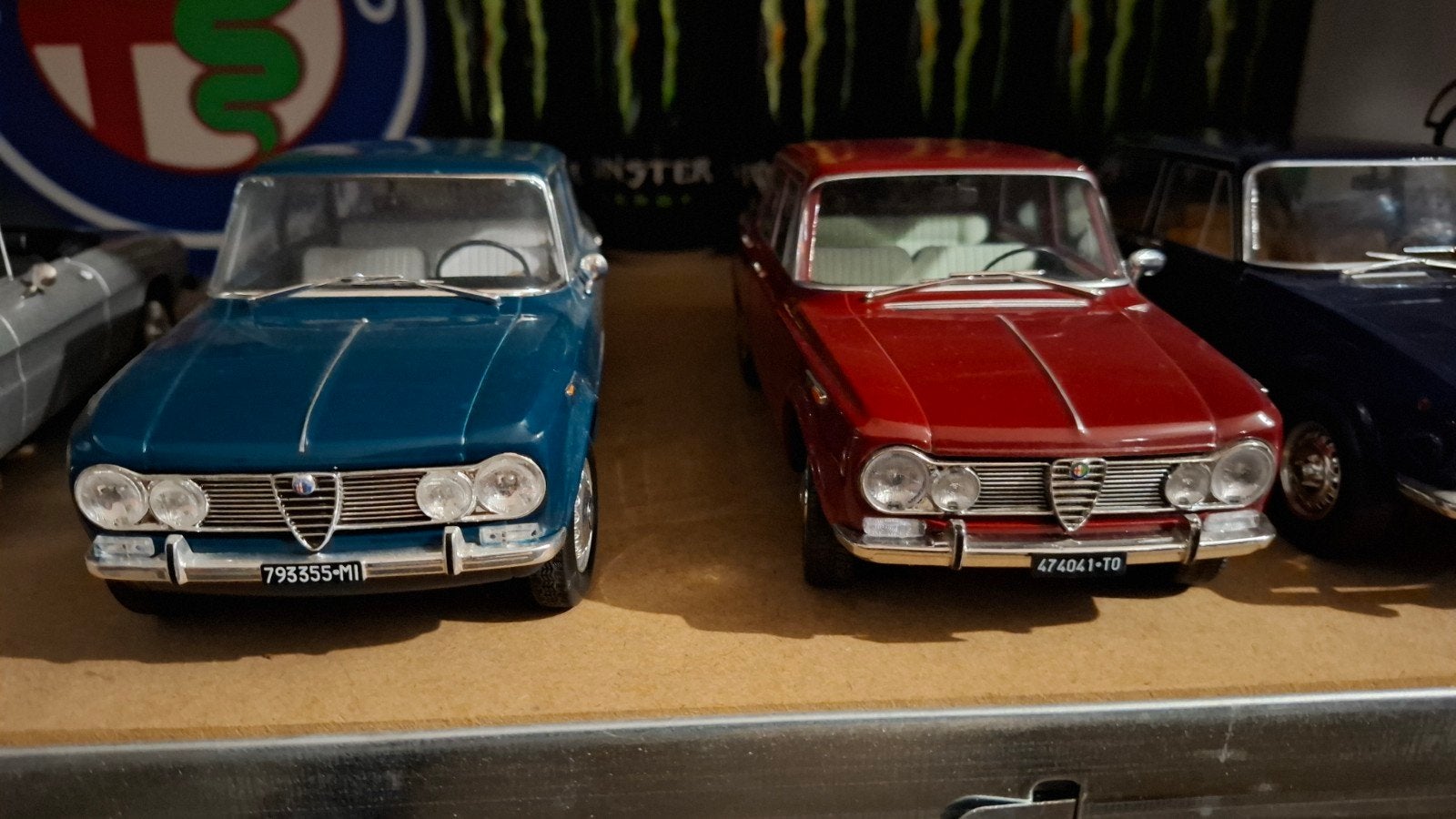 voiture miniature 1 18, Enlèvement ou Envoi, Comme neuf, Voiture