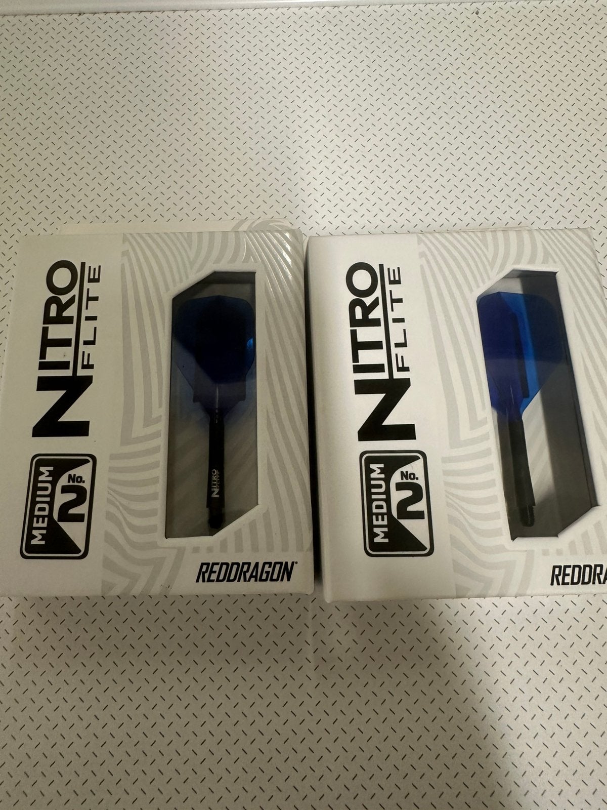Nitro flights, Sport en Fitness, Darts, Ophalen, Zo goed als nieuw, Flights