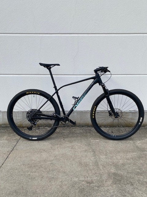 MTB Orbea ALMA H10-Eagle 2023, Vering, 10 tot 15 versnellingen, Zo goed als nieuw, 57 tot 61 cm